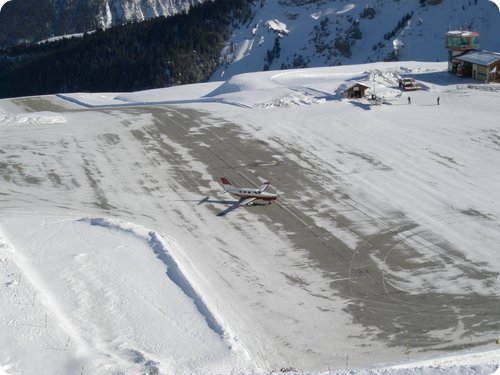 aerodromo courcheval francia