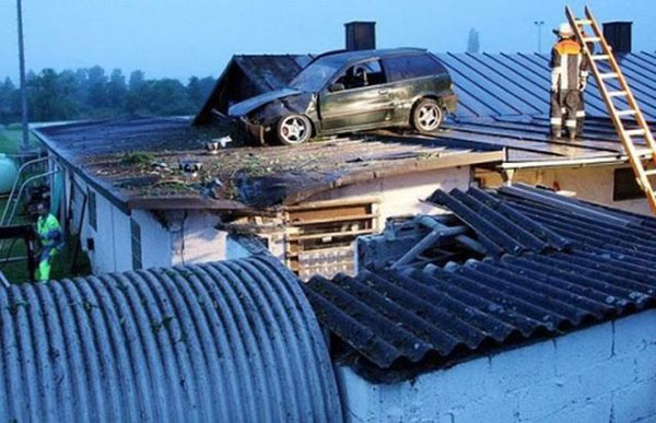 auto sul tetto