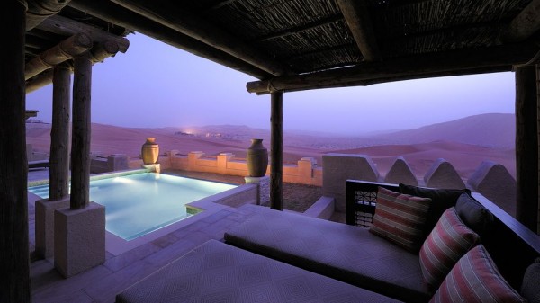 piscina del Qasr Al Sarab Desert Resort by Anantara (Abou Dabi