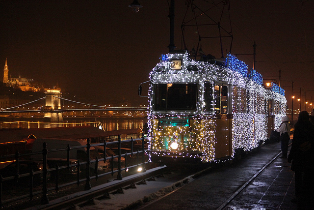 tram-noel-budapest